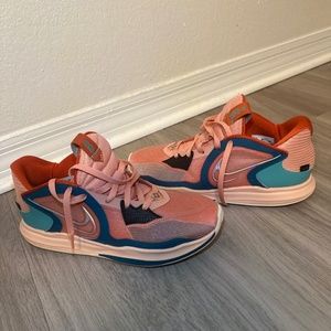 Nike Kyrie 5 Low Light Madder Root